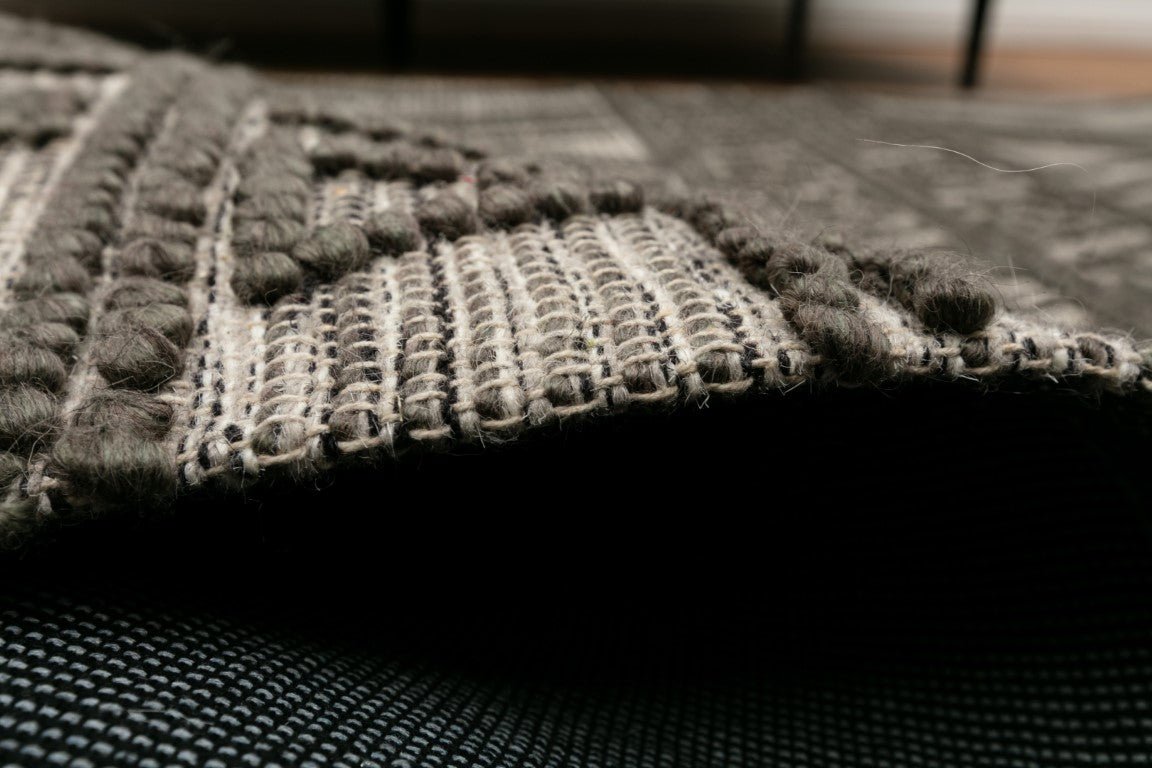 Anita Wool modern Rug Charcoal 10205.