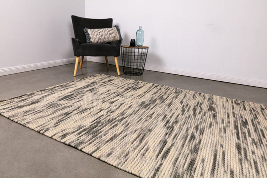 Dasha Wool Large rug Zephyr.