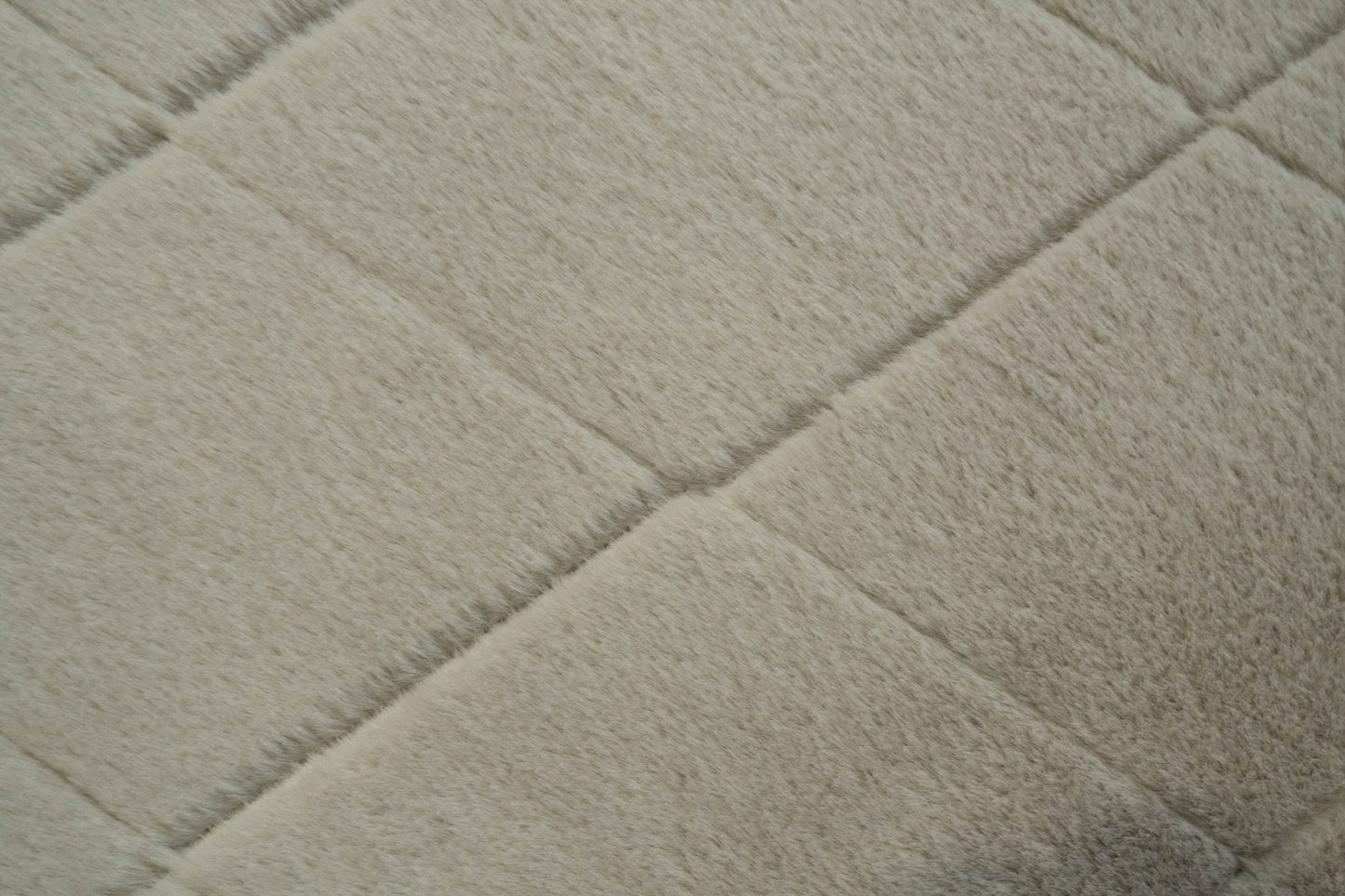 GAGA Shag Rug Silver.