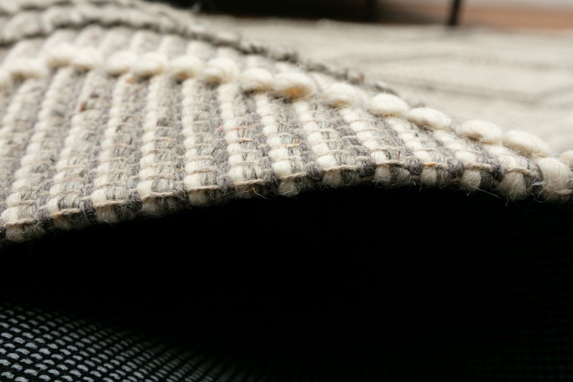 Anita Wool Modern Rug Silver Grey.
