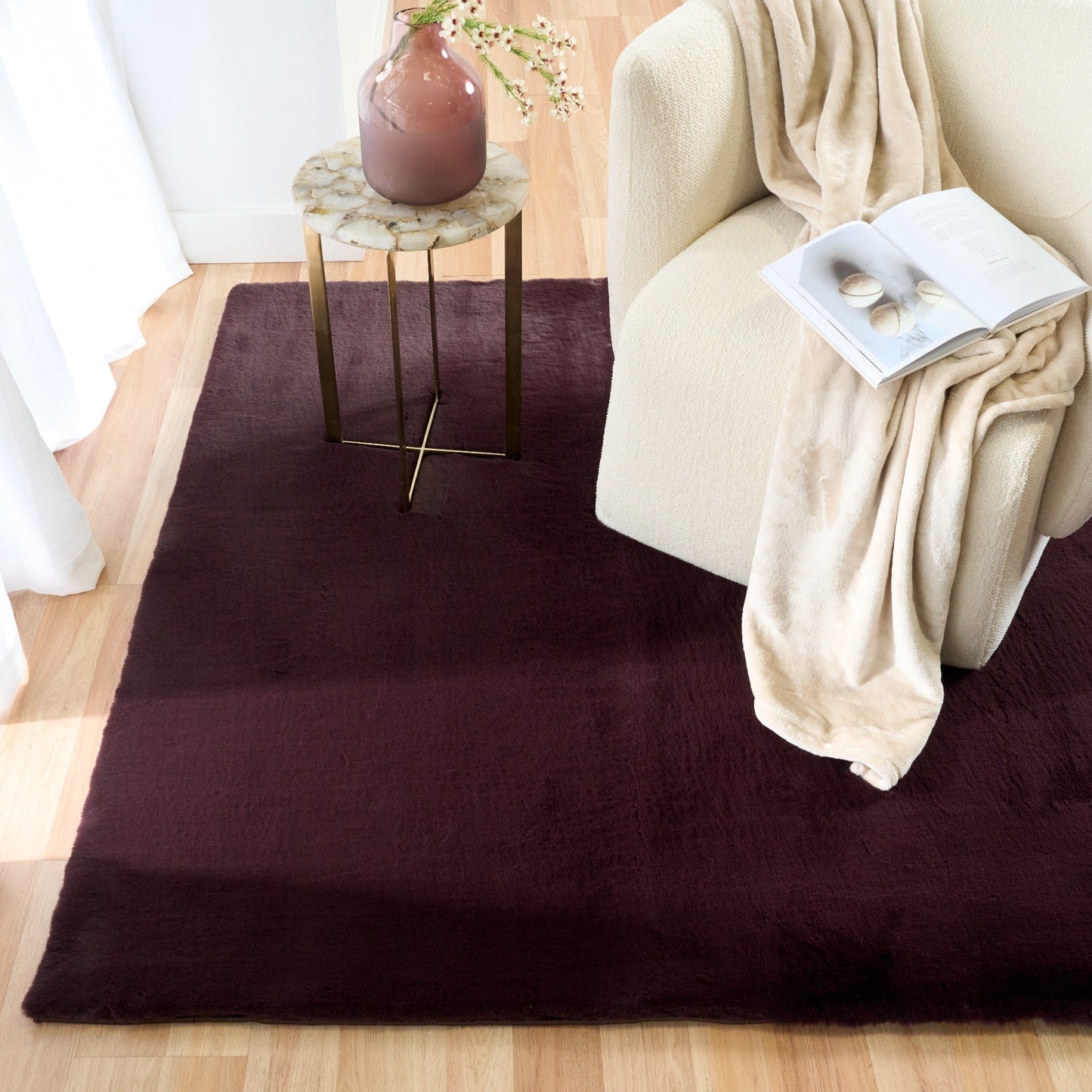 Carrie Plum Colour Rug.