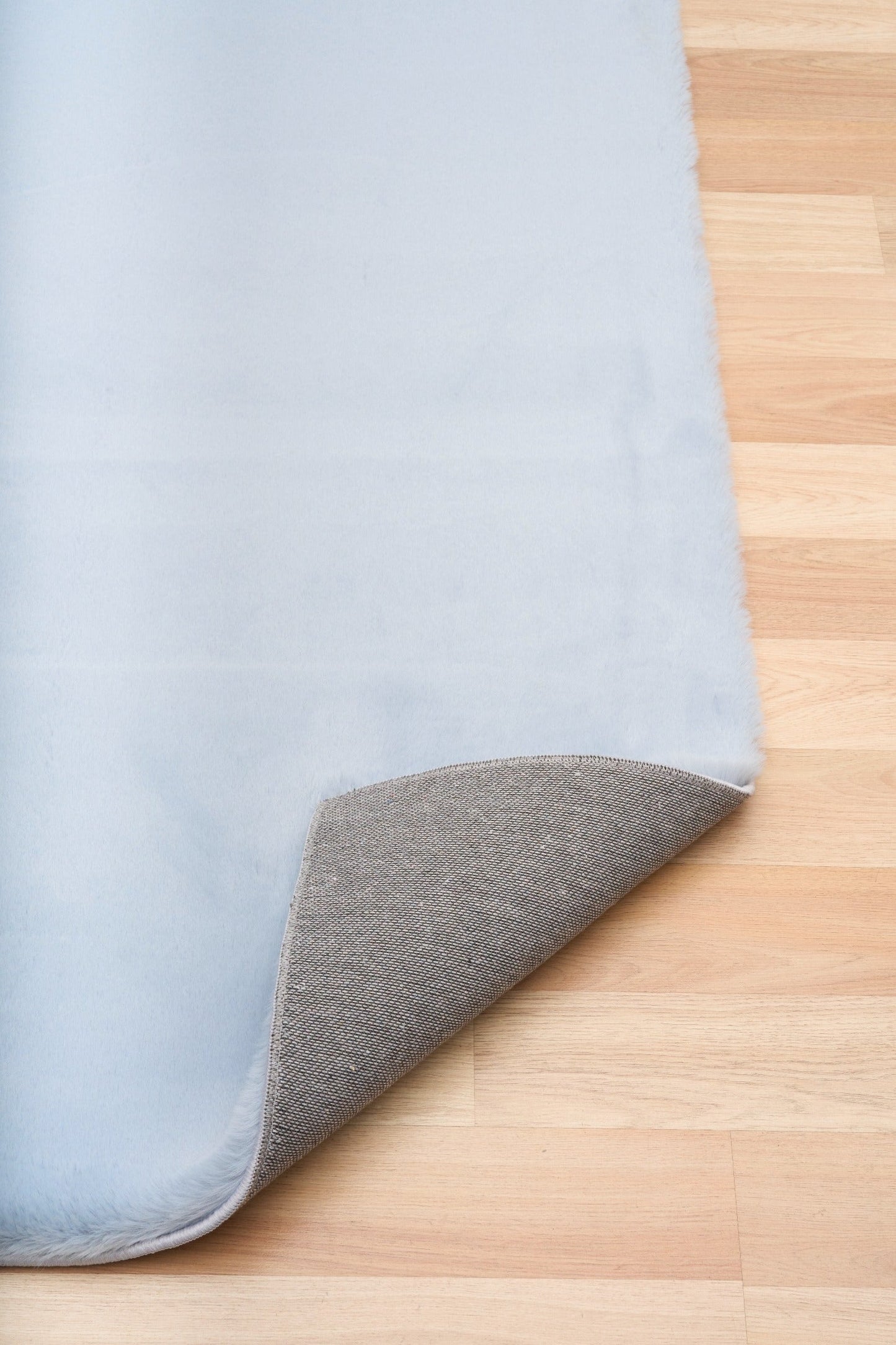 Carrie Tin Cat Rug.