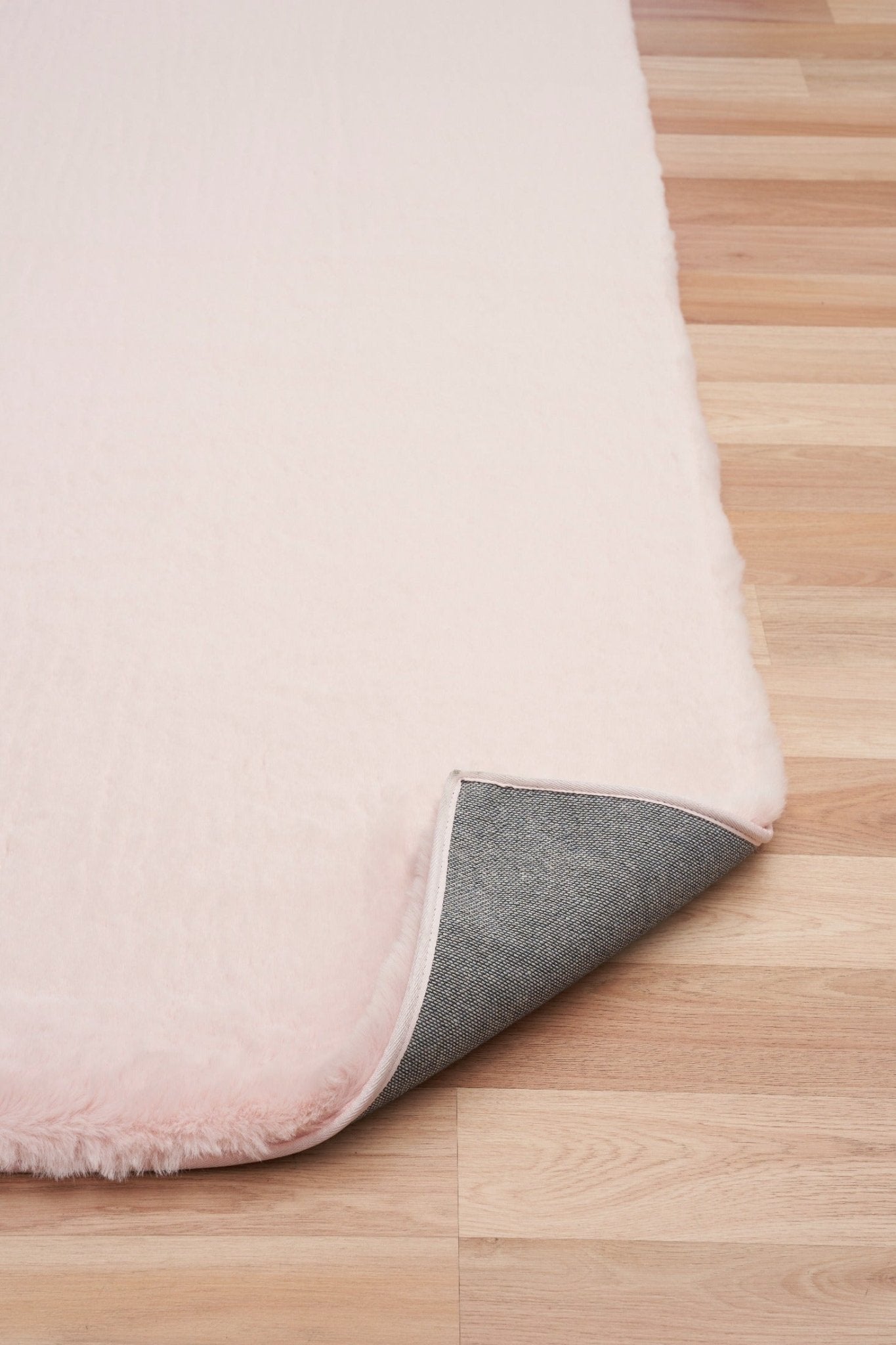 Celine Supersoft Rug Bunny Soft.