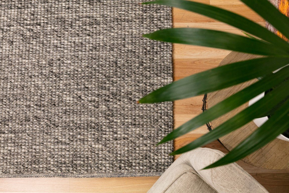 Dasha  wool Rug Dark Grey.