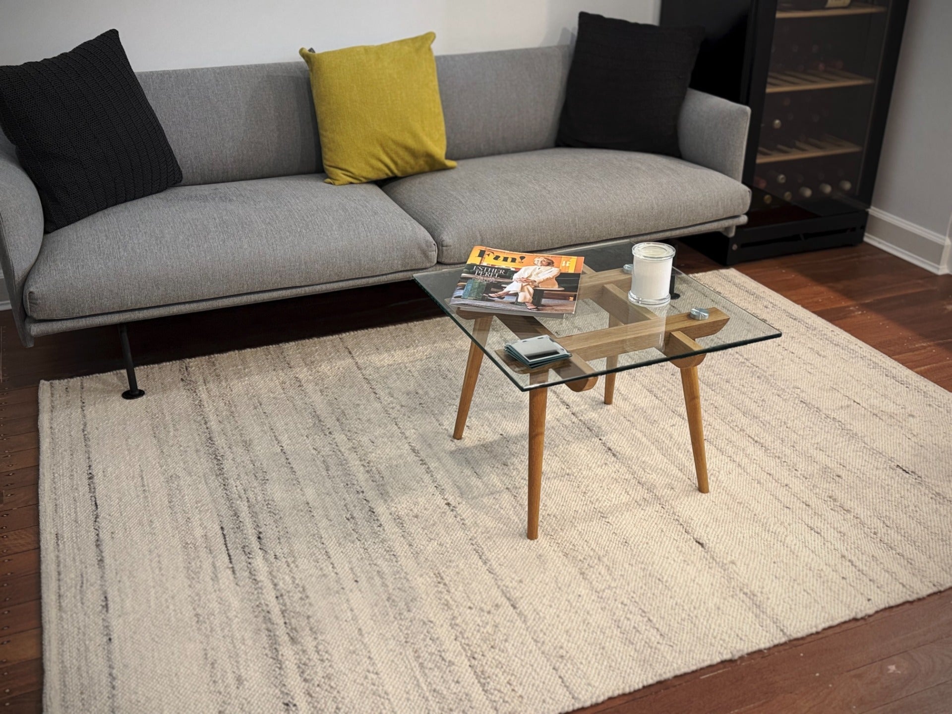 White flatweave wool rug with textured stripes and short, even pile