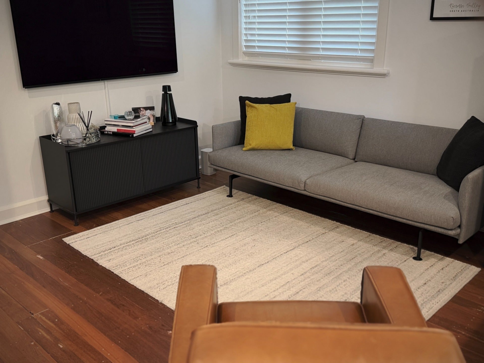 White textured wool area rug with low-pile flatweave look