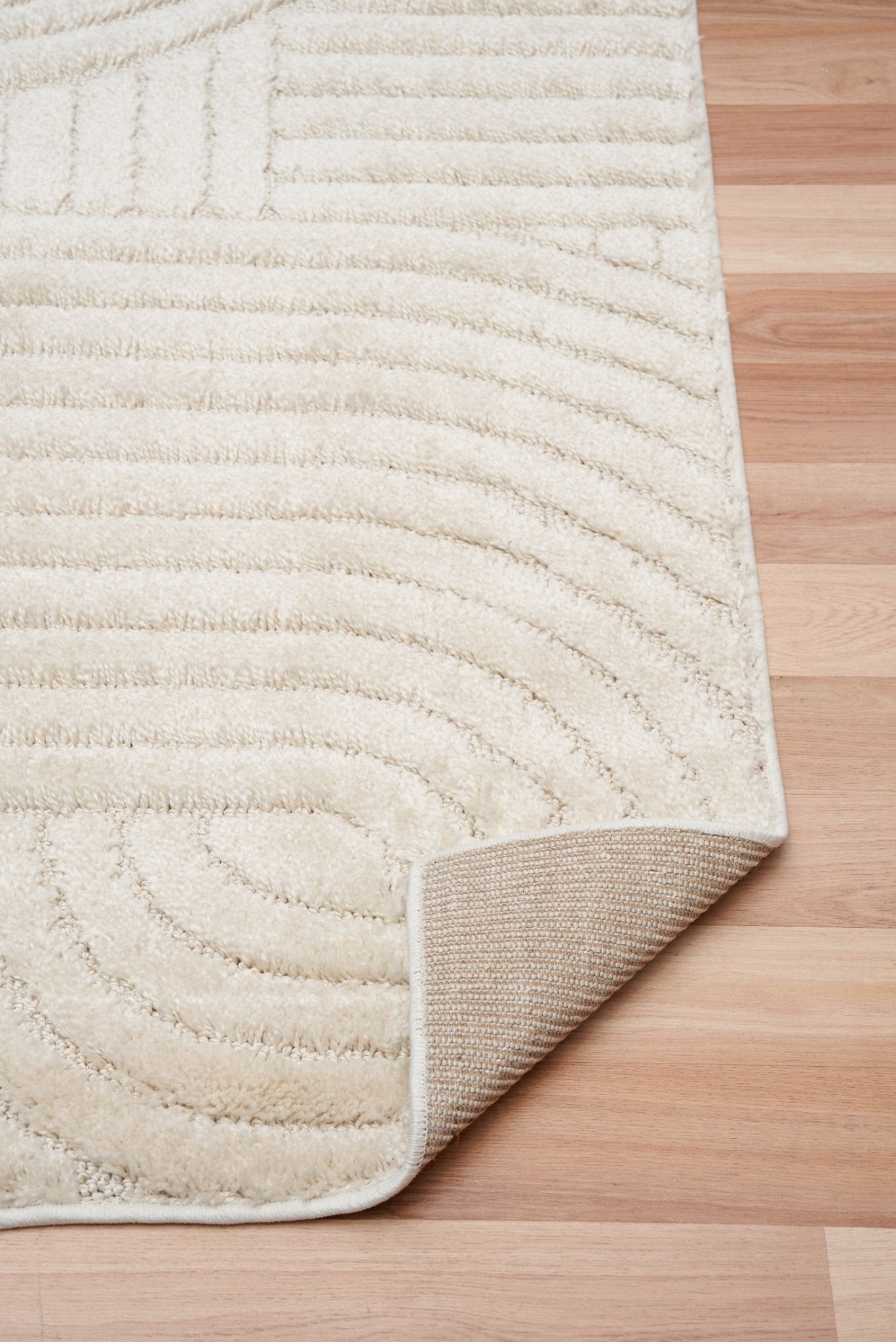 Marli Soft Large Rug 12417 Ivory.
