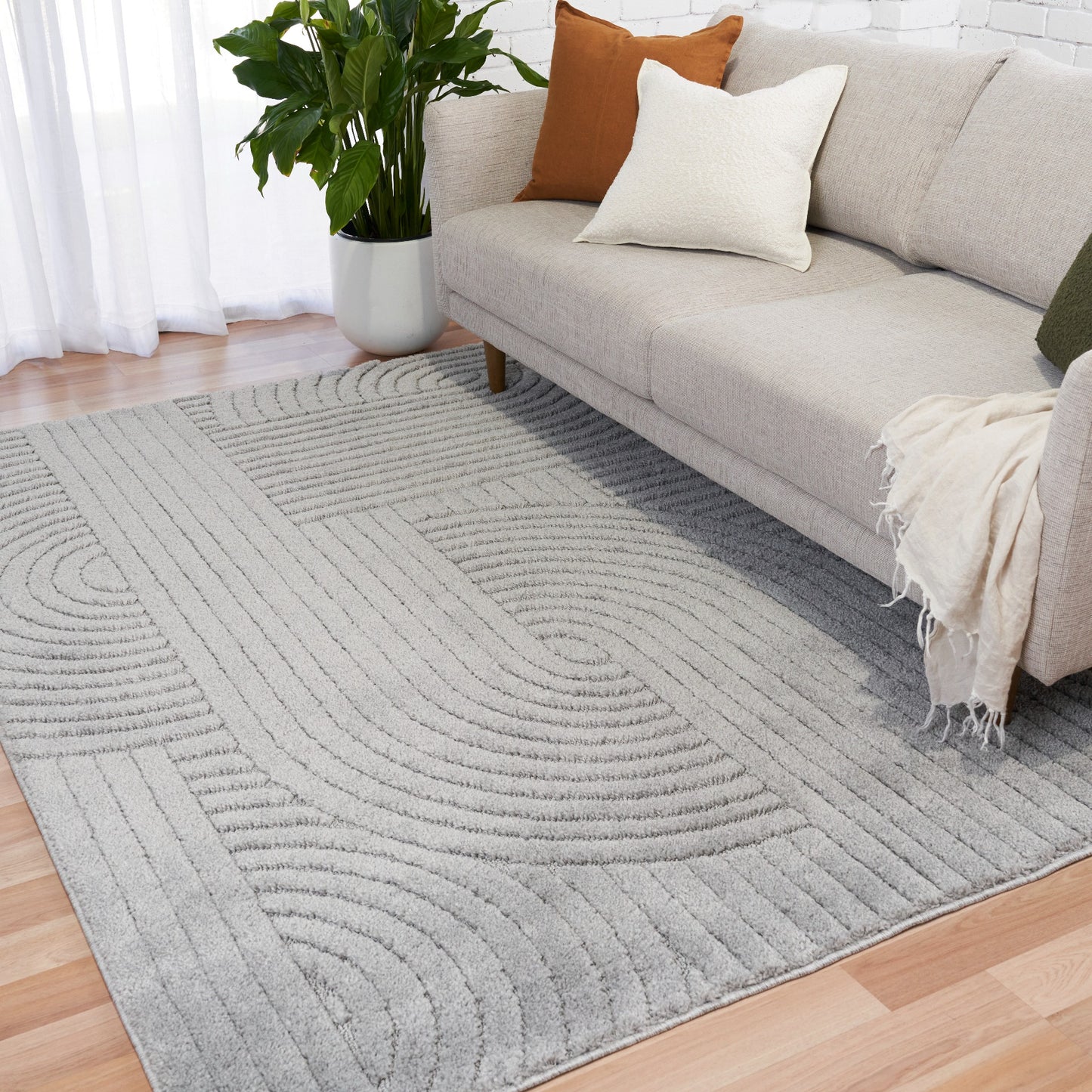 Marli Plain color Rug 12417 Light Grey.
