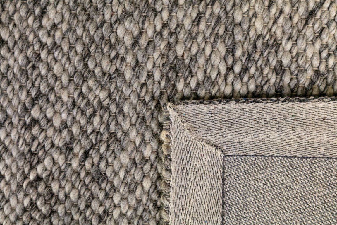 Park Lane Best seller wool Rug Dark Grey.