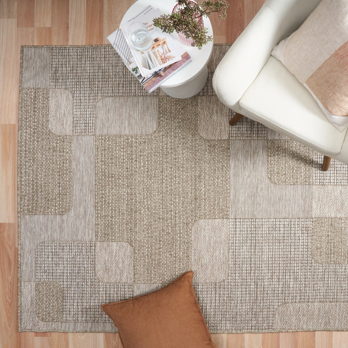 Patio 50005 straw rug with abstract square pattern in light tan tones