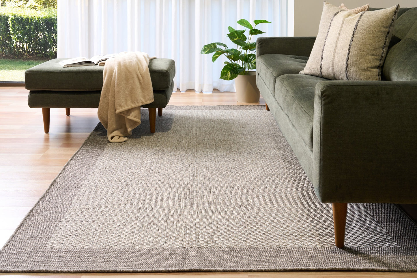 SOLARA 49092 TAUPE GREY