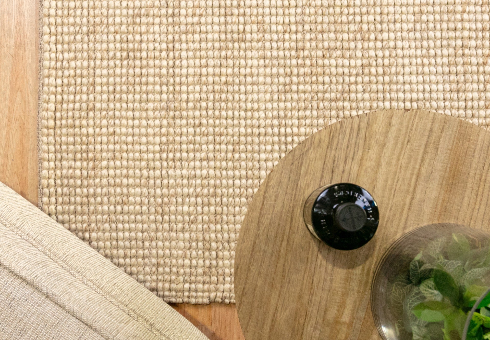 Dasha Wool Rug Beige.