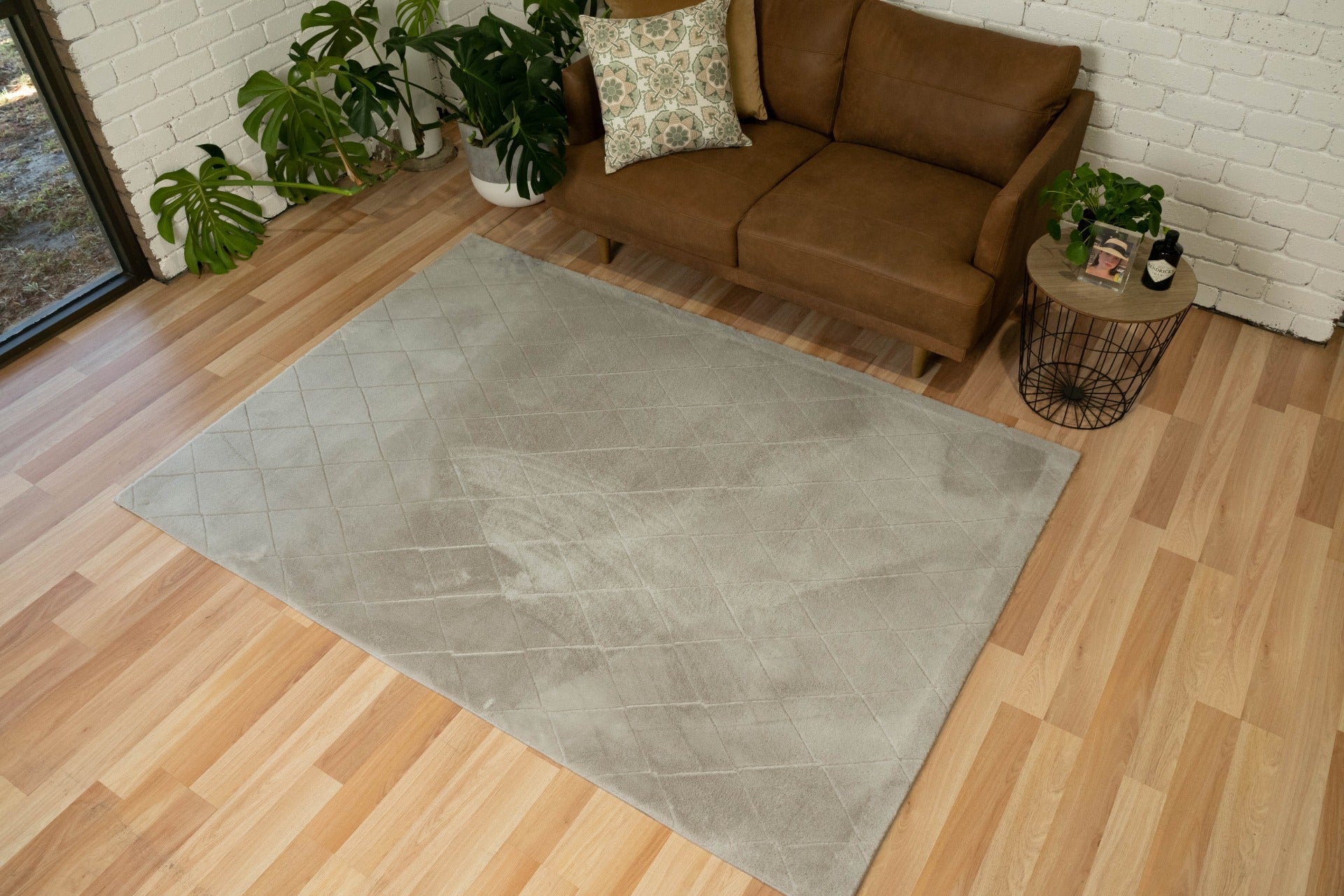 GAGA silver shag rug with short plush pile, rectangular area rug